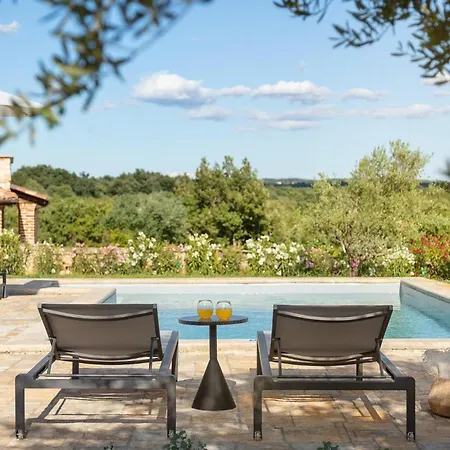 Casa de Férias Iskra Sveti Lovreč Pazenatički